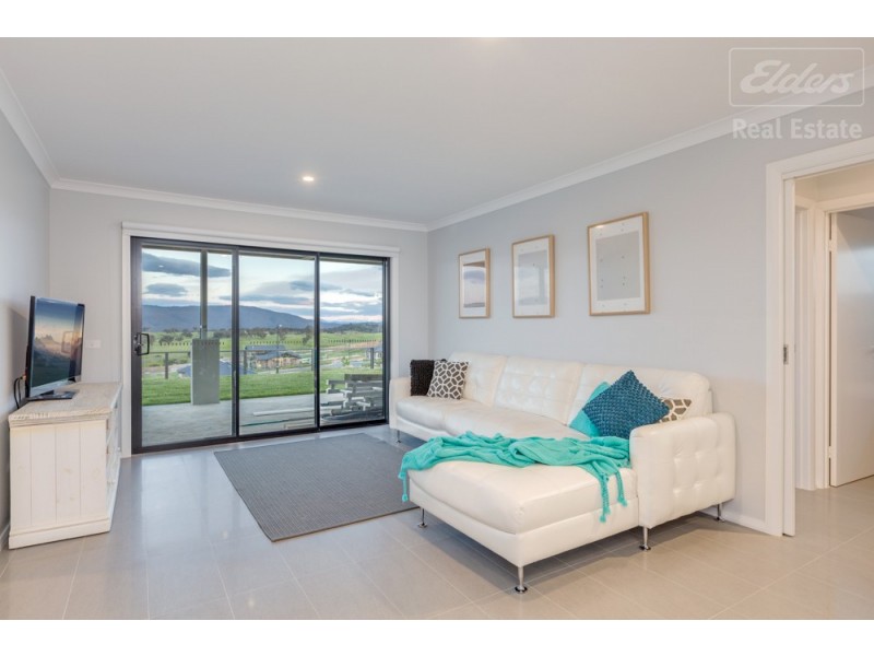 12 Aitken Street, Googong NSW 2620