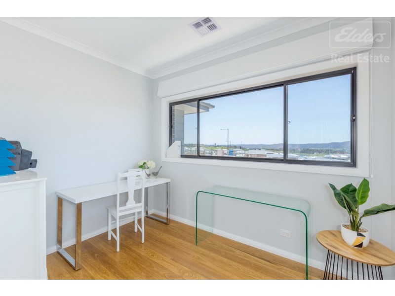 12 Aitken Street, Googong NSW 2620