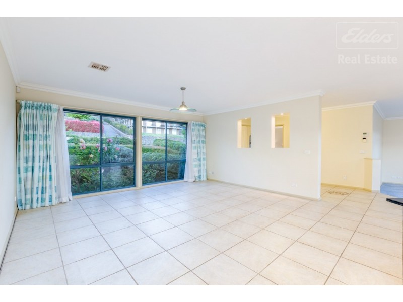 7 Kalang Place, Jerrabomberra NSW 2619