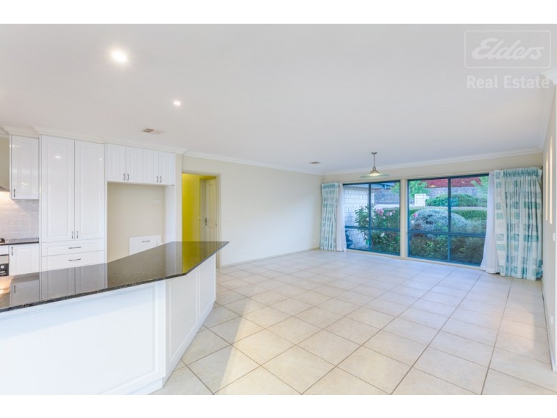7 Kalang Place, Jerrabomberra NSW 2619
