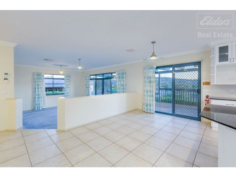 7 Kalang Place, Jerrabomberra NSW 2619
