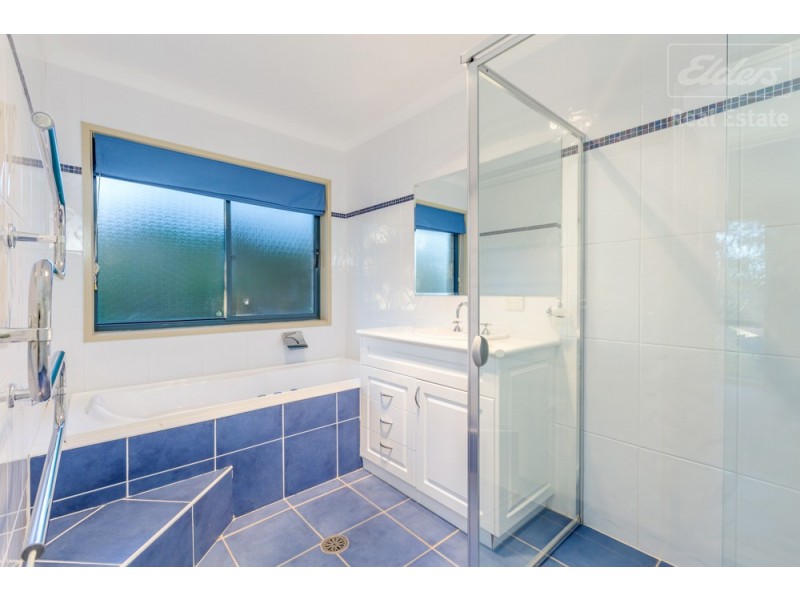 7 Kalang Place, Jerrabomberra NSW 2619