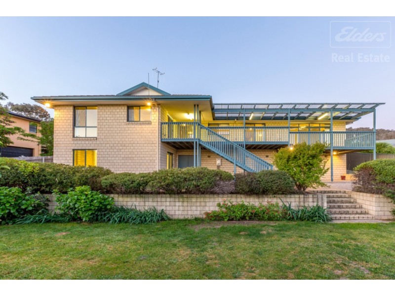 7 Kalang Place, Jerrabomberra NSW 2619