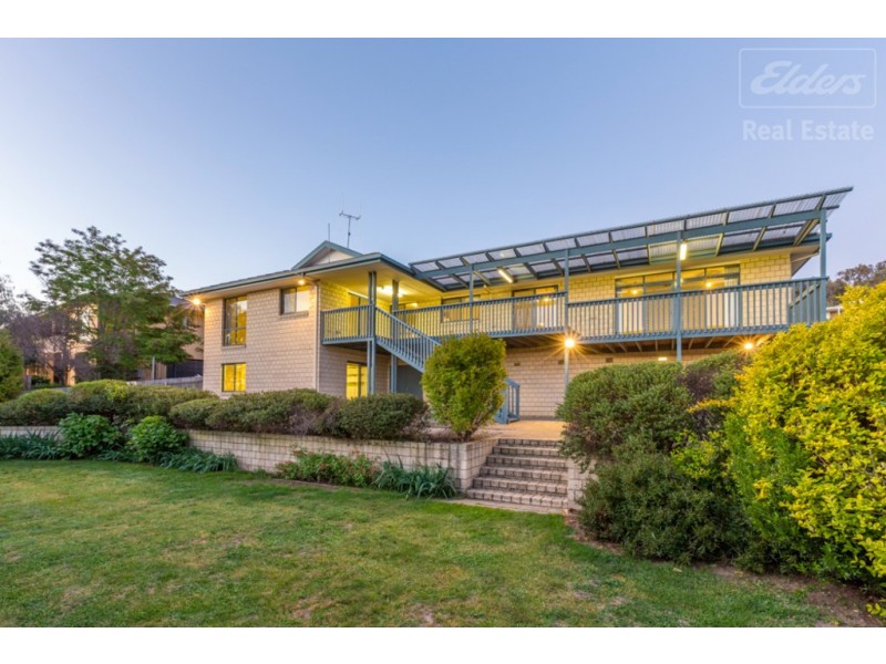 7 Kalang Place, Jerrabomberra NSW 2619