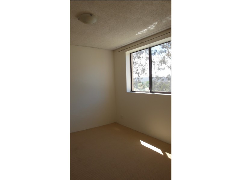 4/5 Crest Road, Crestwood NSW 2620