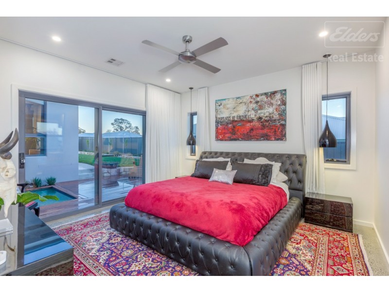 29 Baxter Loop, Googong NSW 2620