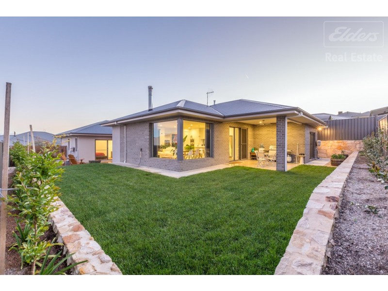29 Baxter Loop, Googong NSW 2620