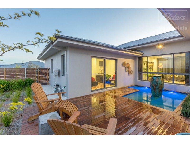 29 Baxter Loop, Googong NSW 2620