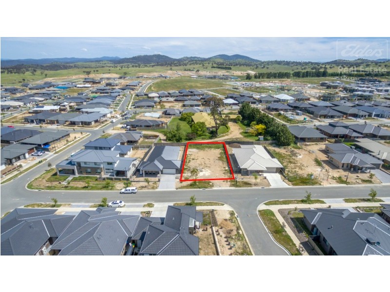 18 Graziers Road, Googong NSW 2620