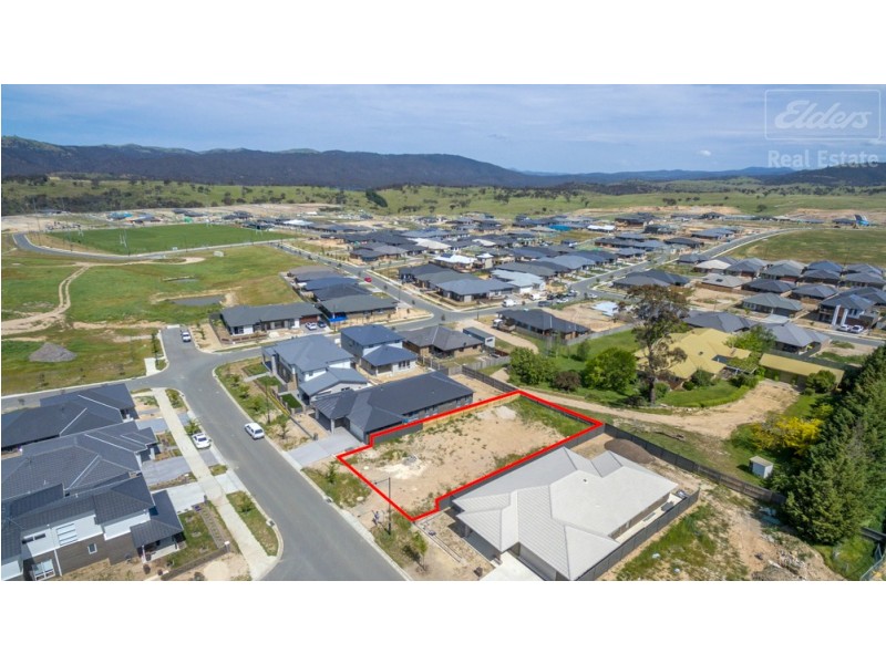 18 Graziers Road, Googong NSW 2620