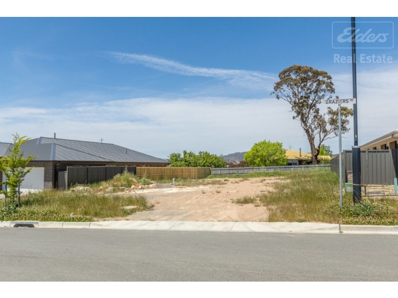 18 Graziers Road, Googong NSW 2620