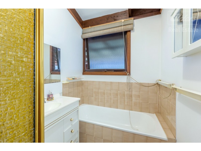 37 John Bull Street, Queanbeyan West NSW 2620