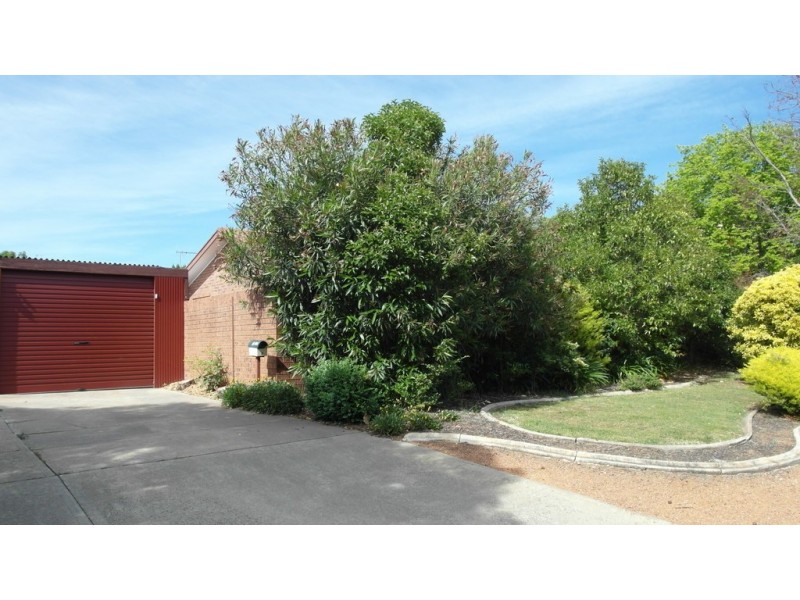 4 Myola Street, Queanbeyan NSW 2620