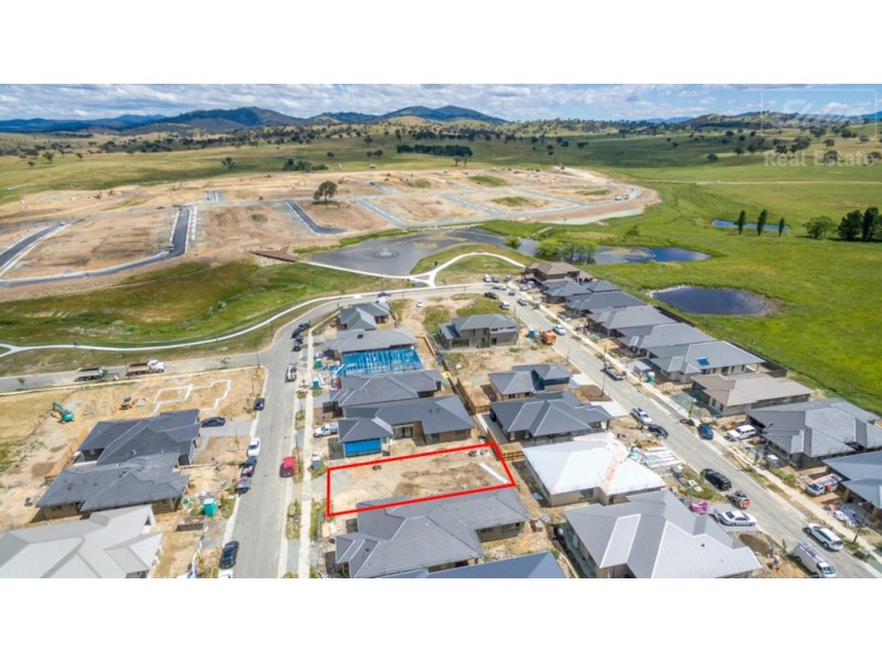 39 Helen Circuit, Googong NSW 2620