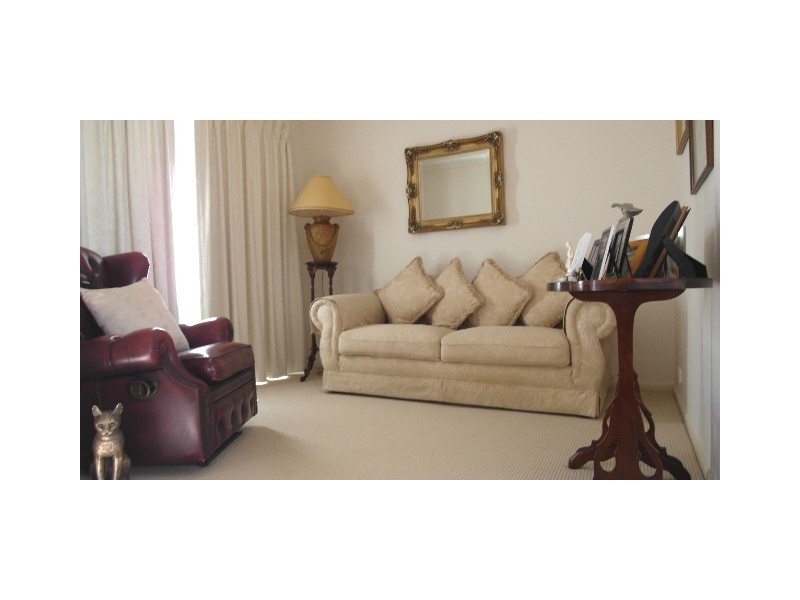 1/5 O’Hanlon Road, Queanbeyan NSW 2620