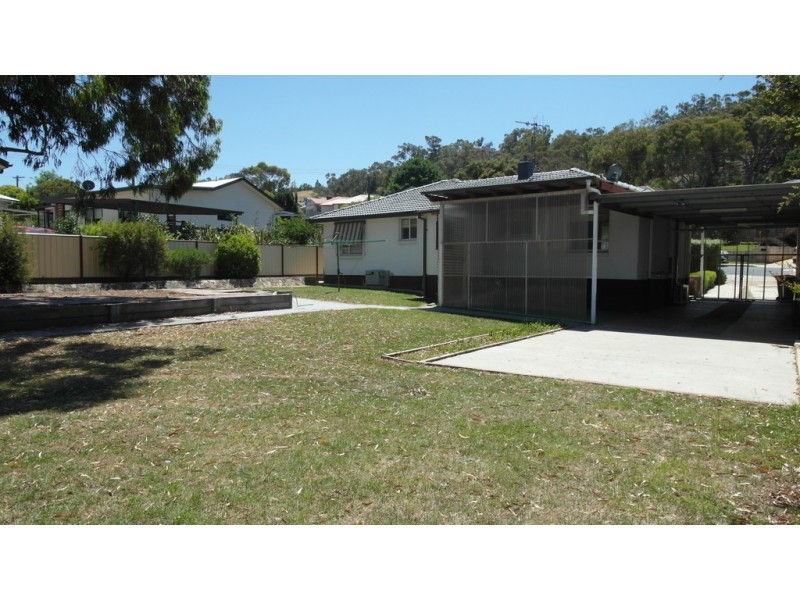 33 Elizabeth Crescent, Queanbeyan NSW 2620