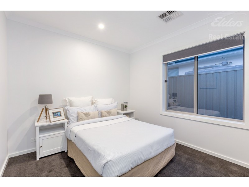 7 Hawke Street, Googong NSW 2620