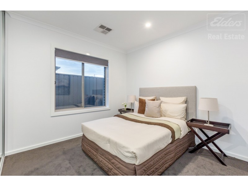 7 Hawke Street, Googong NSW 2620