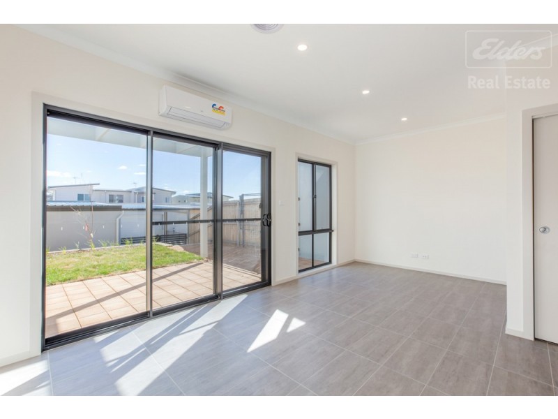 58 Caragh Avenue, Googong NSW 2620