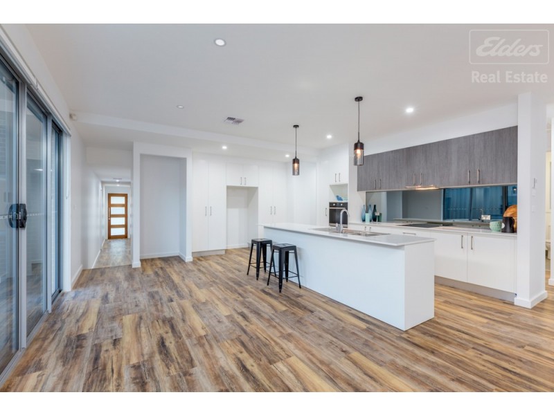 12 Tyrrell Street, Googong NSW 2620