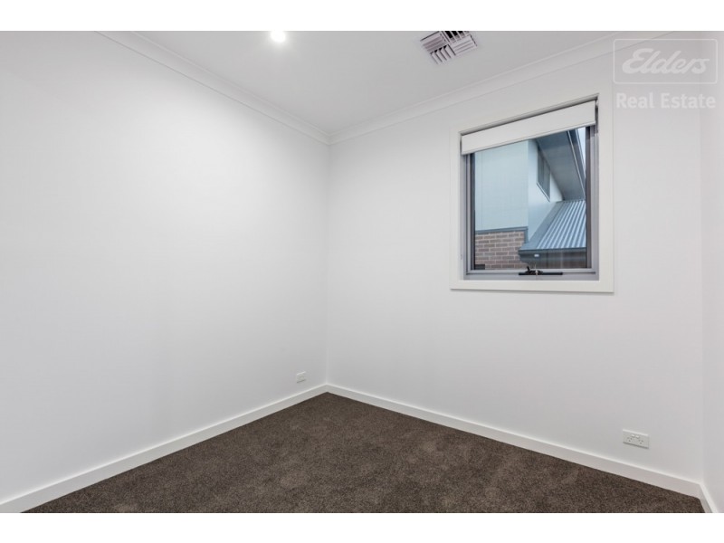 12 Tyrrell Street, Googong NSW 2620