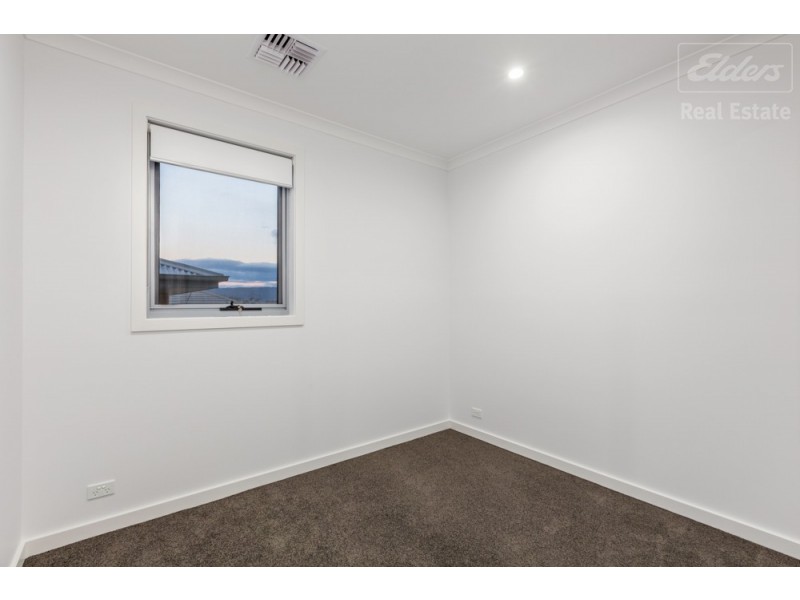 12 Tyrrell Street, Googong NSW 2620