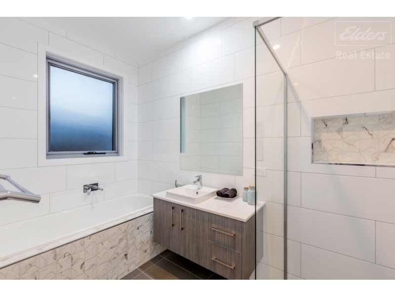 12 Tyrrell Street, Googong NSW 2620