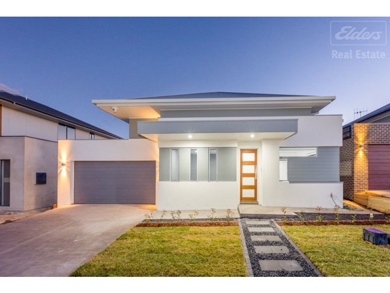 12 Tyrrell Street, Googong NSW 2620