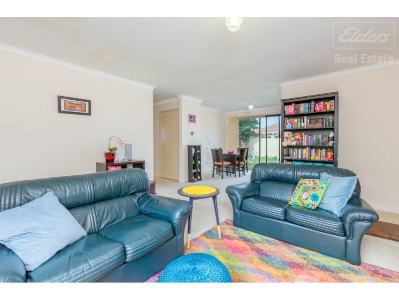 1/53 Walker Crescent, Jerrabomberra NSW 2619