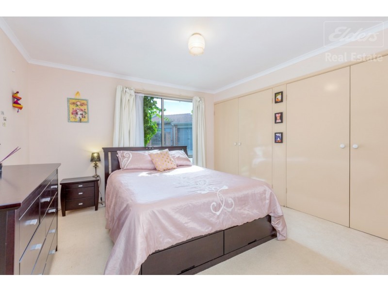 1/53 Walker Crescent, Jerrabomberra NSW 2619