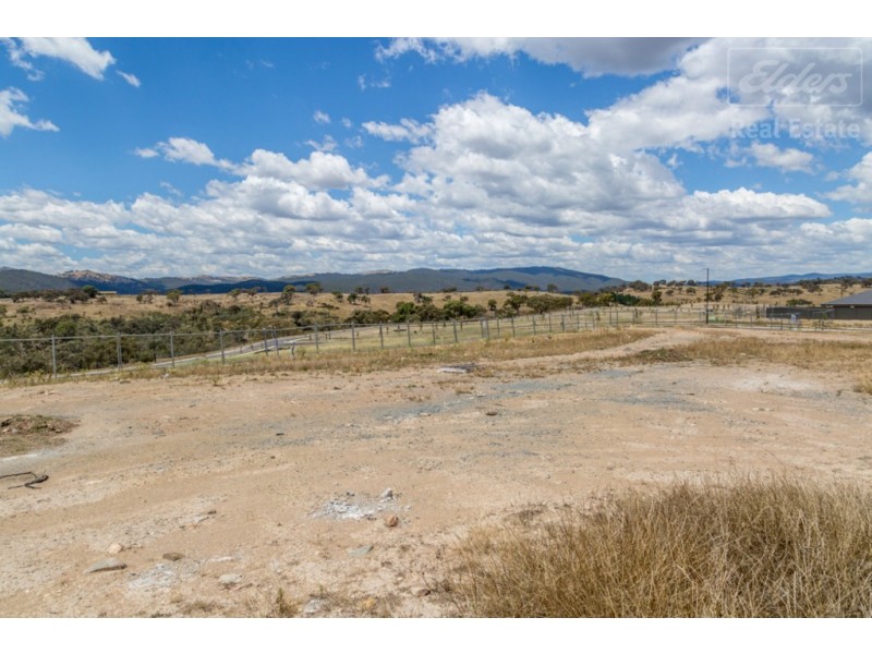 20 McLean Street, Googong NSW 2620