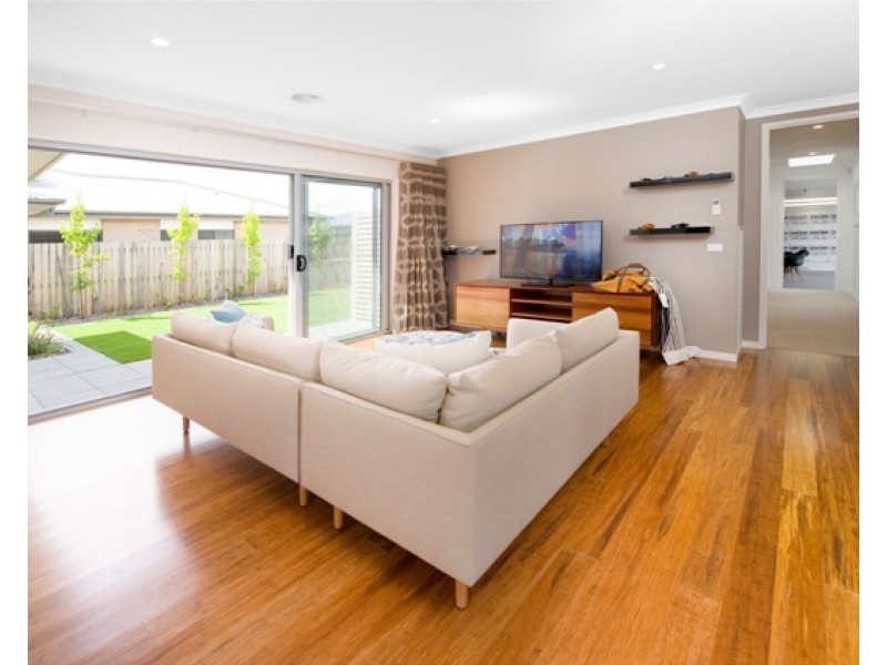 1 Insley Street, Googong NSW 2620