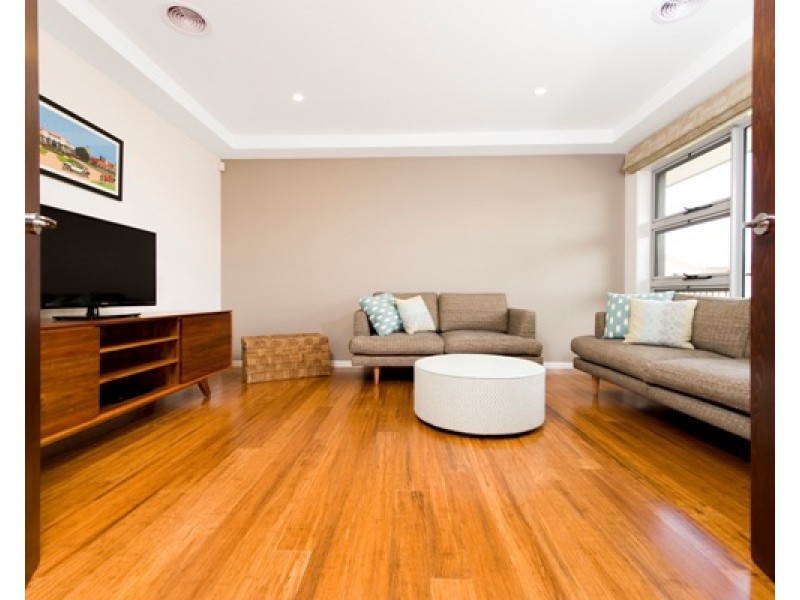 1 Insley Street, Googong NSW 2620