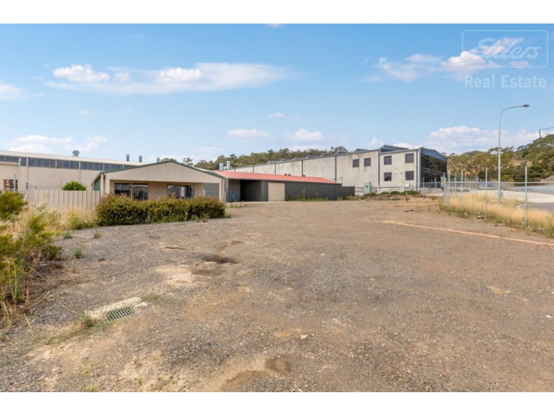 3 Cooper Place, Queanbeyan East NSW 2620