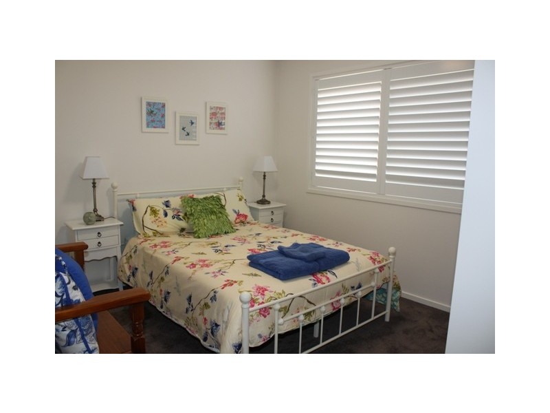 10 Waterview Gardens, Jerrabomberra NSW 2619