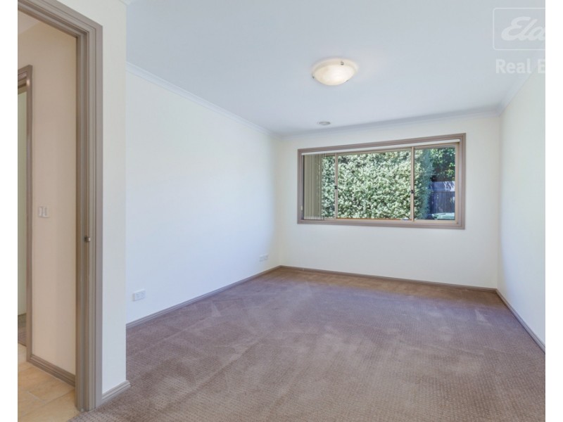 35 Bluestone Gardens, Jerrabomberra NSW 2619