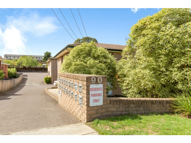 17/90 Collett Street, Queanbeyan NSW 2620