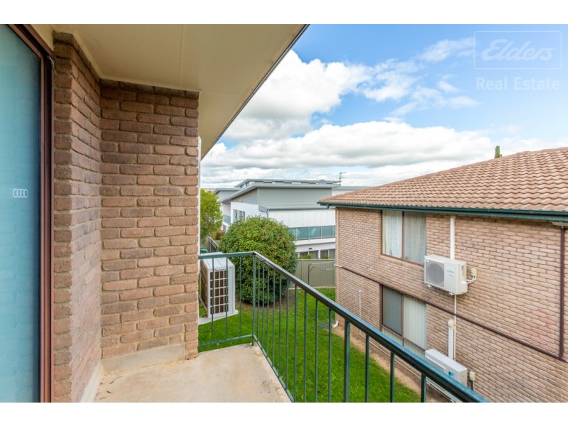 17/90 Collett Street, Queanbeyan NSW 2620