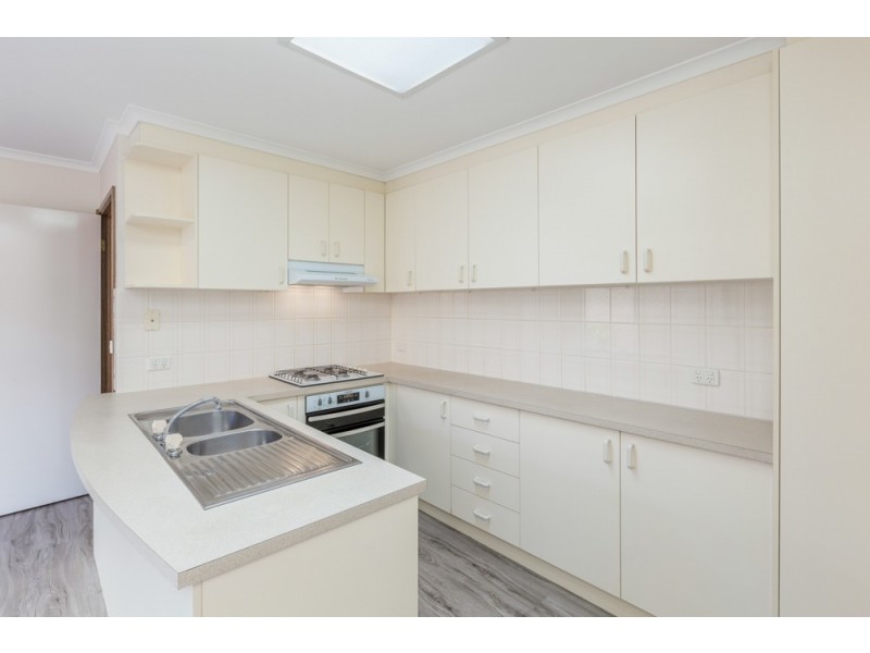 7/3 Winchester Place, Queanbeyan West NSW 2620