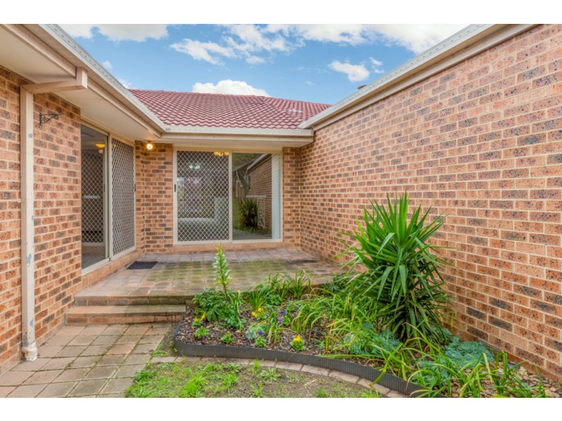 7/3 Winchester Place, Queanbeyan West NSW 2620
