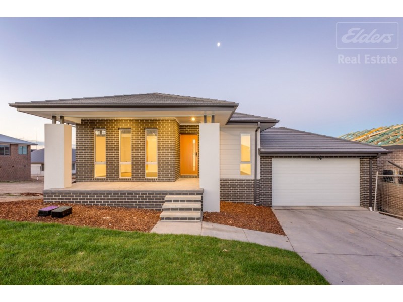 17 Tyrrell Street, Googong NSW 2620