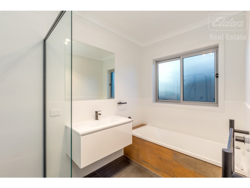 17 Tyrrell Street, Googong NSW 2620