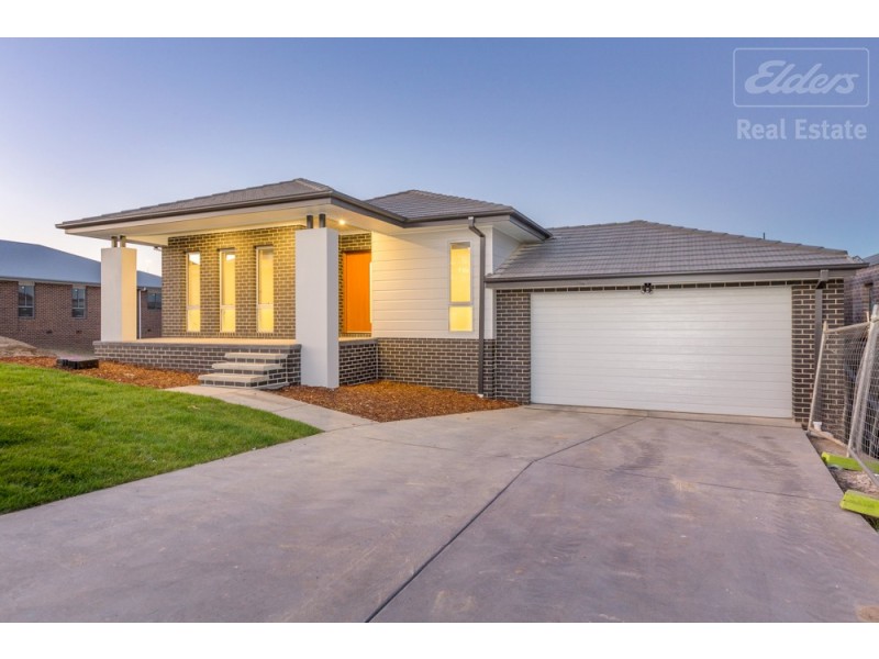 17 Tyrrell Street, Googong NSW 2620