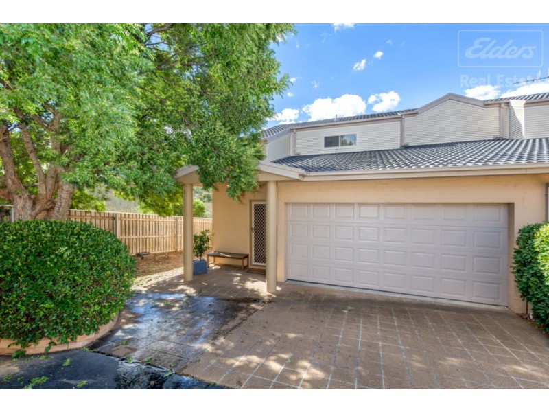 1/6 Doeberl Place, Karabar NSW 2620
