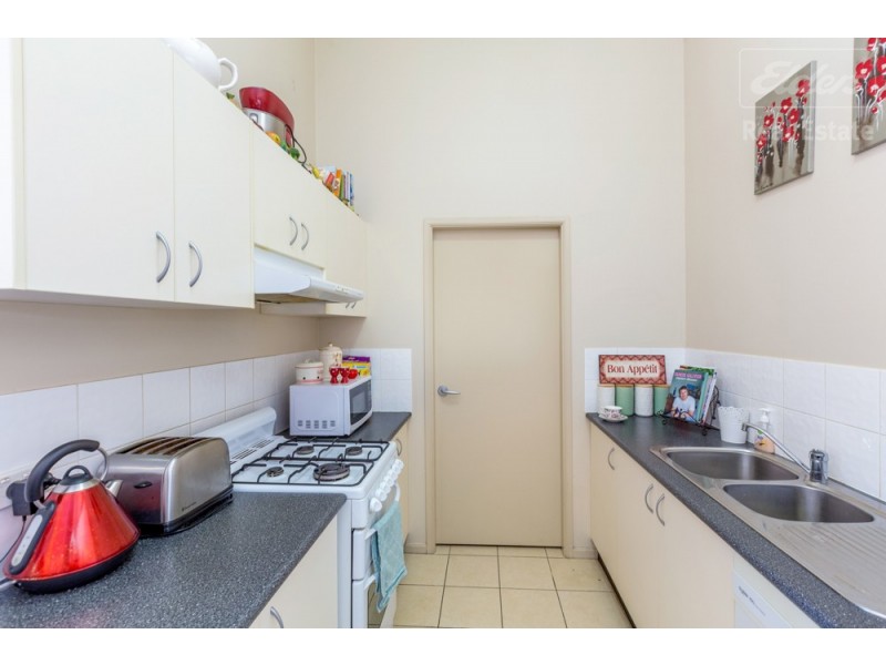 1/6 Doeberl Place, Karabar NSW 2620