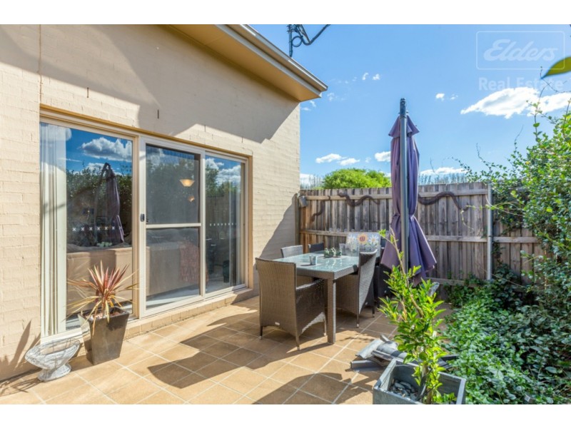 1/6 Doeberl Place, Karabar NSW 2620