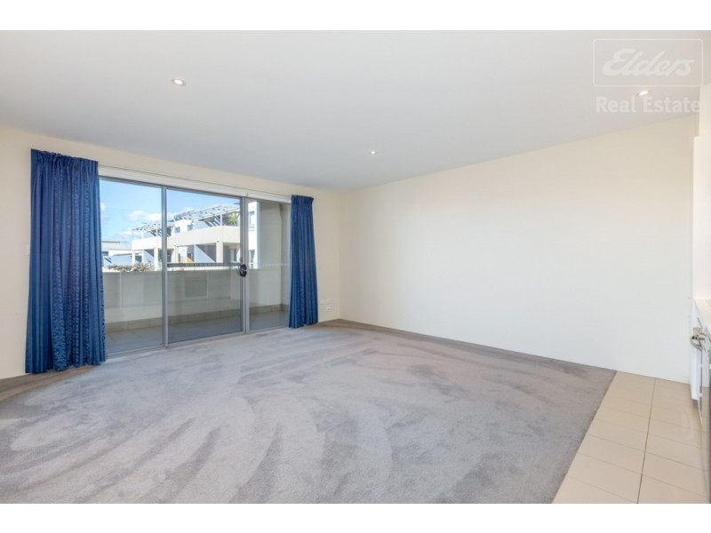 13A/17 Uriarra Road, Queanbeyan NSW 2620