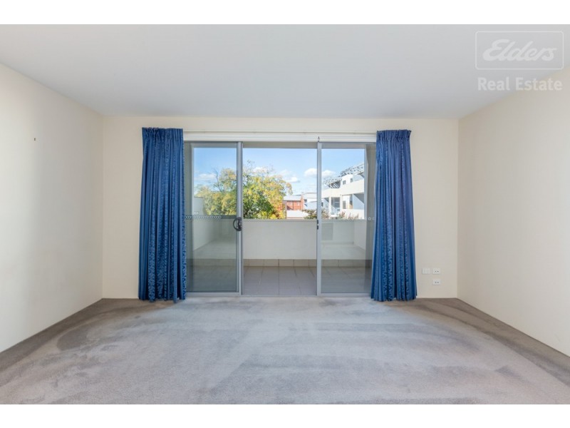 13A/17 Uriarra Road, Queanbeyan NSW 2620