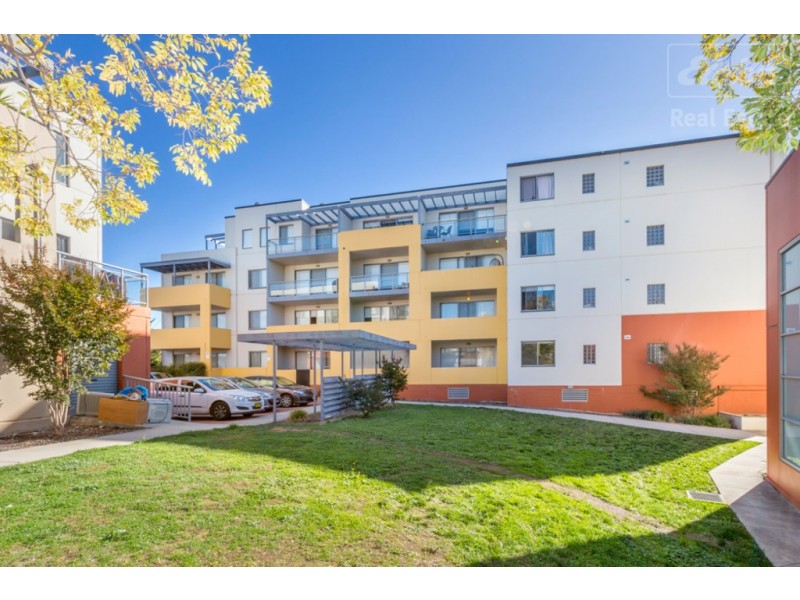 13A/17 Uriarra Road, Queanbeyan NSW 2620