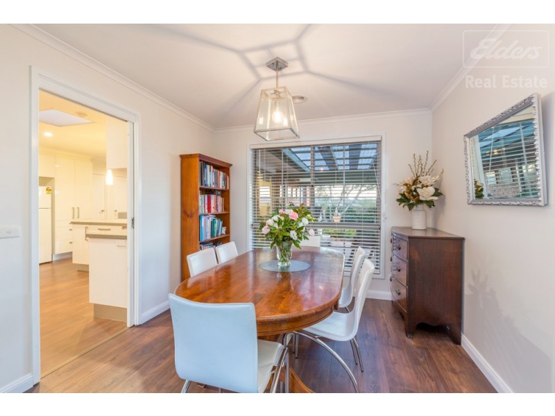 4 Hunter Close, Jerrabomberra NSW 2619